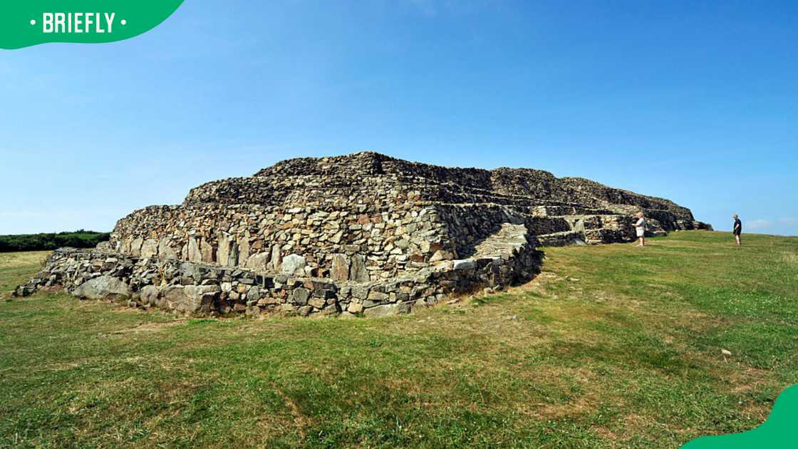 Oldest buildings on earth Oldest buildings on earth