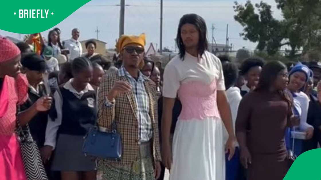 Murray High School teachers dress up as opposite gender Murray High School teachers dress up as opposite gender