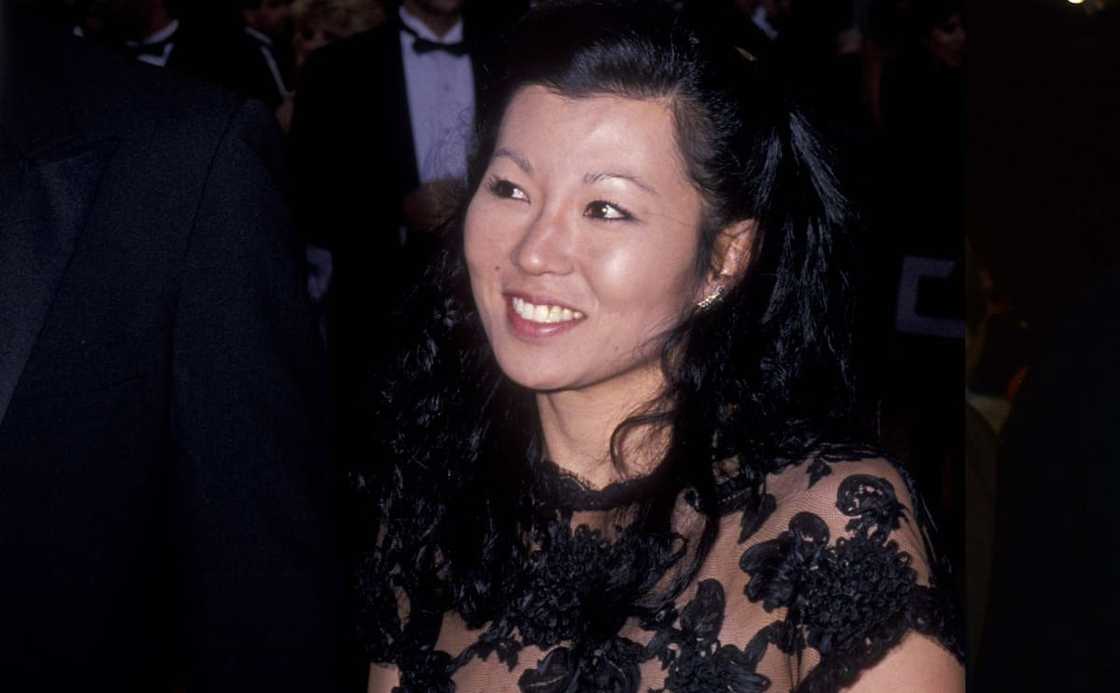 Is Betsy Arakawa married? Is Betsy Arakawa married?