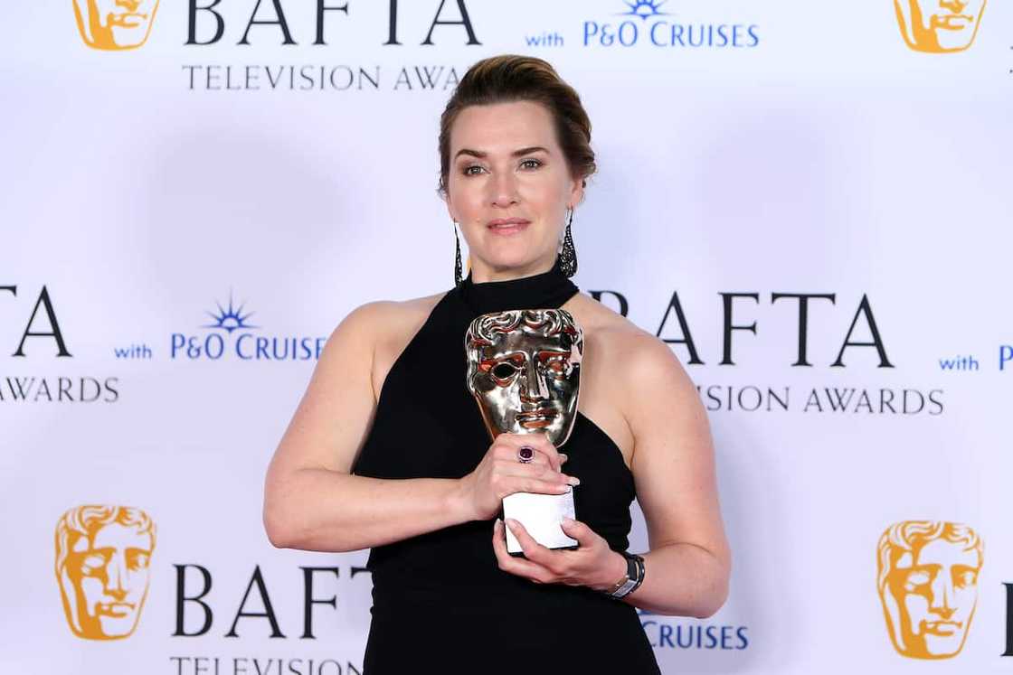 Kate Winslet with the award for Leading Actress for I Am Ruth