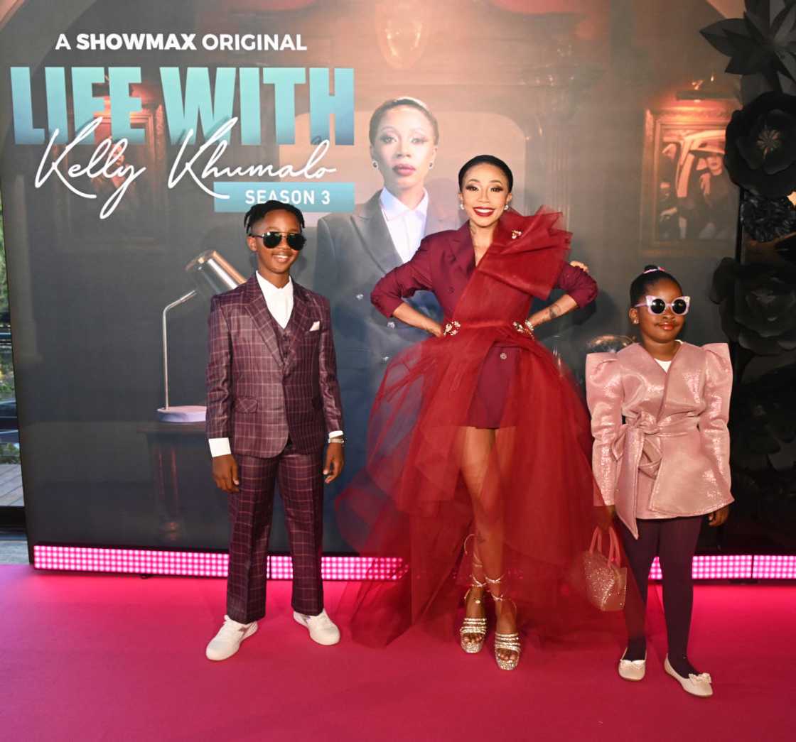 Kelly Khumalo with her two children. Kelly Khumalo with her two children.