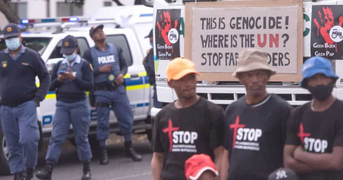 Farmer, Howick, south of Durban, Killed, Murder, Midlands Emergency Medical Services, EMS, Residence, Police, Murder, Theft, Firearms, Laptop, Lawlessness, KZN Farmer, Howick, south of Durban, Killed, Murder, Midlands Emergency Medical Services, EMS, Residence, Police, Murder, Theft, Firearms, Laptop, Lawlessness, KZN