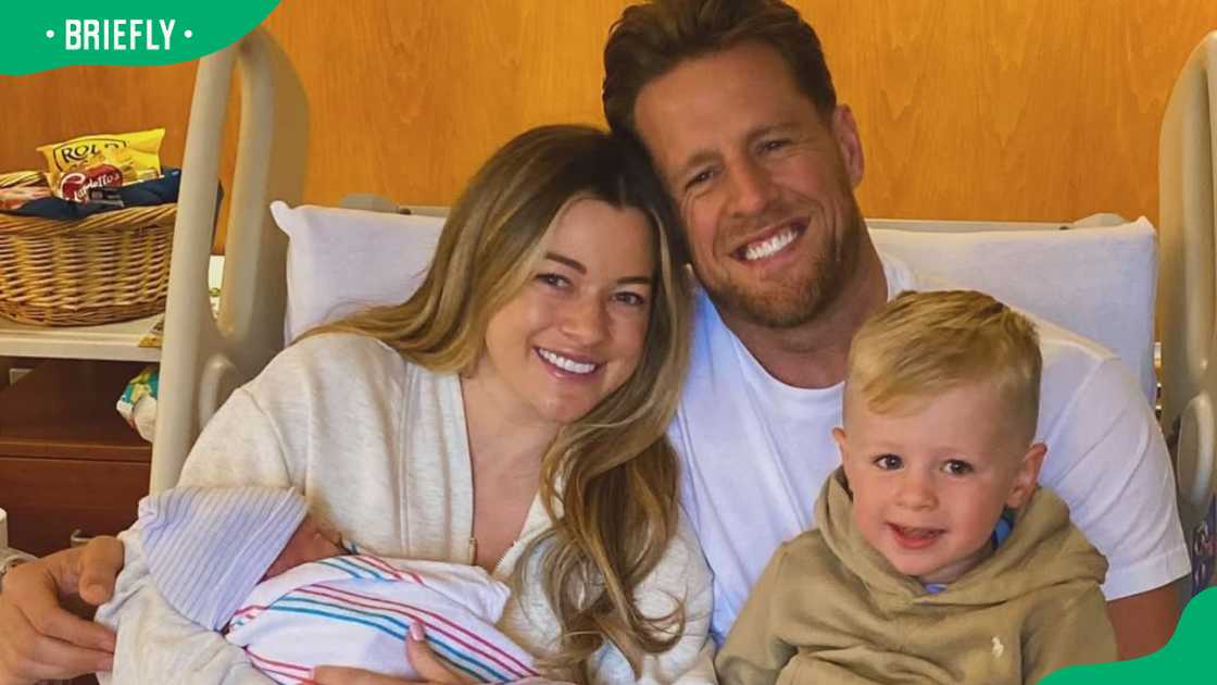 Kealia Ohai and her family