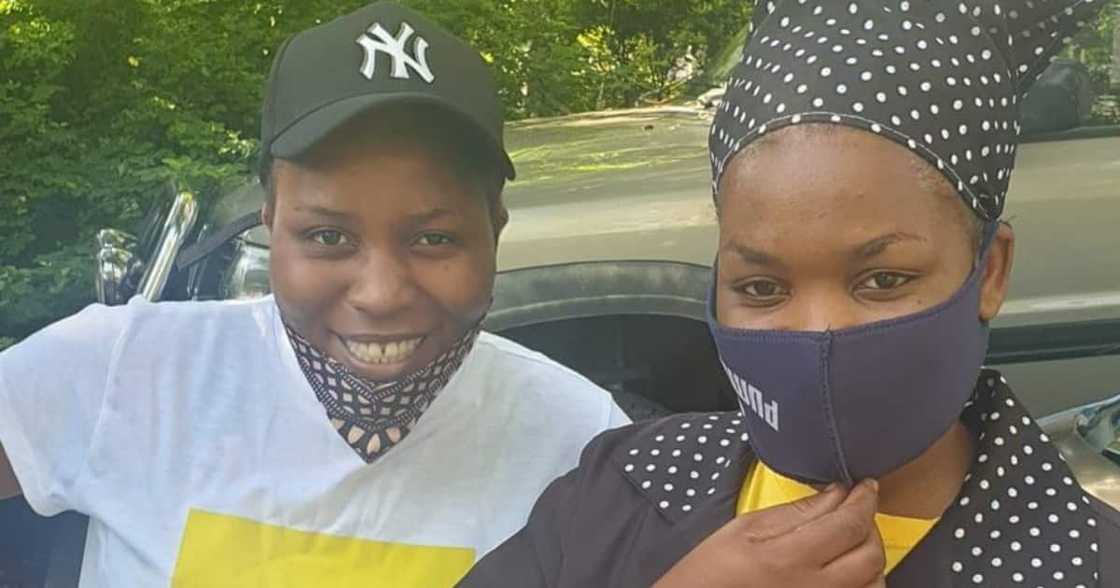 Grateful lady thanks honest citizen who returned her lost cellphone Grateful lady thanks honest citizen who returned her lost cellphone