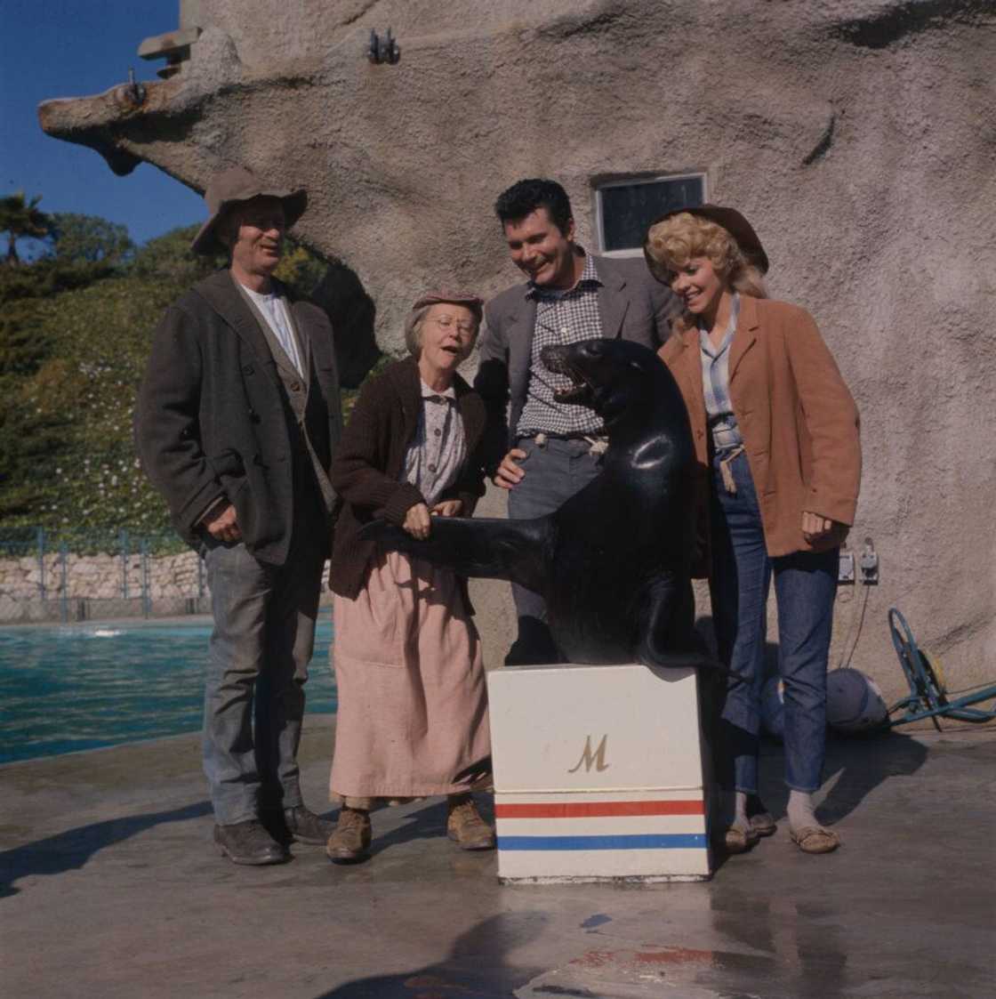 did Donna Douglas have a child did Donna Douglas have a child