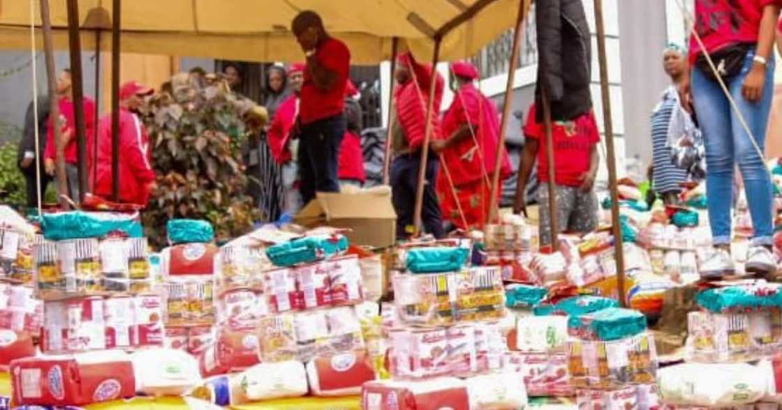 EFF donates blankets and food, KZN residents, floods, Durban, Flood aid EFF donates blankets and food, KZN residents, floods, Durban, Flood aid