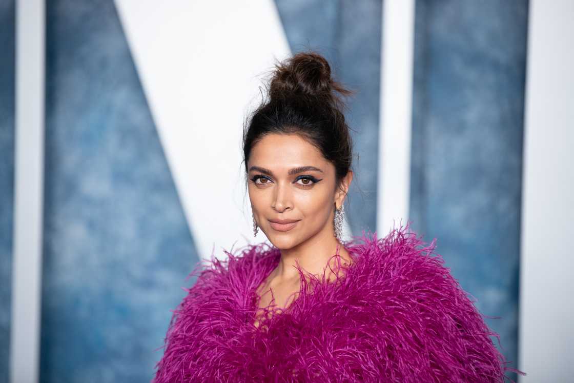 Deepika Padukone at the Vanity Fair Oscar Party Deepika Padukone at the Vanity Fair Oscar Party