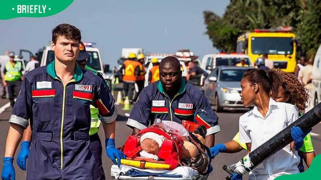 Netcare paramedics Netcare paramedics