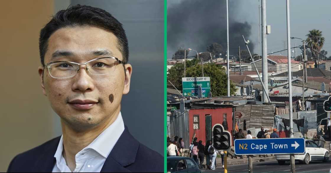 A bus burns in Nyanga on August 03, 2023 in Cape Town, South Africa. Commuters were left stranded after taxi operators went on strike A bus burns in Nyanga on August 03, 2023 in Cape Town, South Africa. Commuters were left stranded after taxi operators went on strike