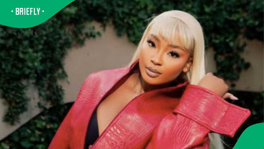 Cyan Boujee gifted a fan an ugly wig Cyan Boujee gifted a fan an ugly wig