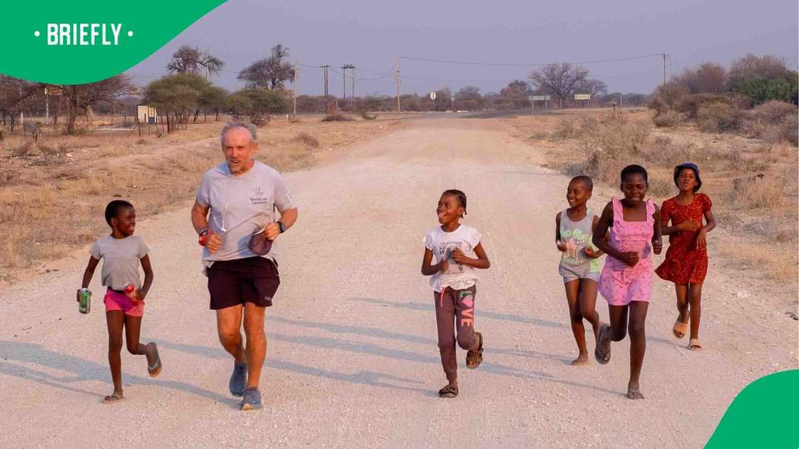 The visual captured Keith Boyd's running journey through nine provinces