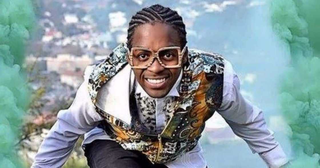 iFani, giving away clothes, 100 fans, Christmas iFani, giving away clothes, 100 fans, Christmas