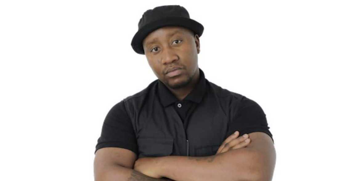 'Sizokthola' host Xolani Khumalo hits the streets, calling on Mzansi to join hands and fight drugs 'Sizokthola' host Xolani Khumalo hits the streets, calling on Mzansi to join hands and fight drugs