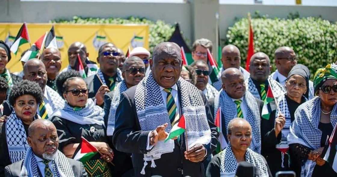 President Cyril Ramaphosa and government leaders President Cyril Ramaphosa and government leaders