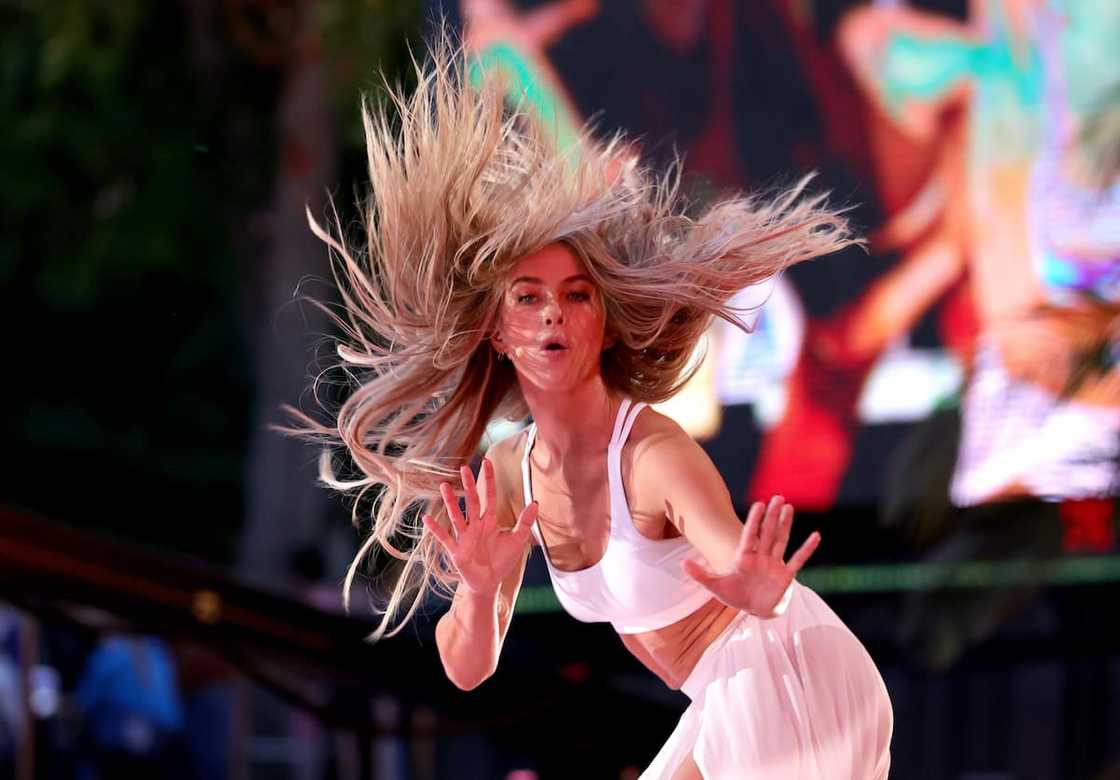 Julianne Hough net worth Julianne Hough net worth