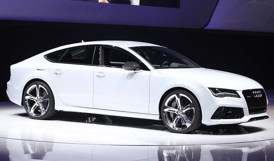 How much does Audi RS7 cost? How much does Audi RS7 cost?