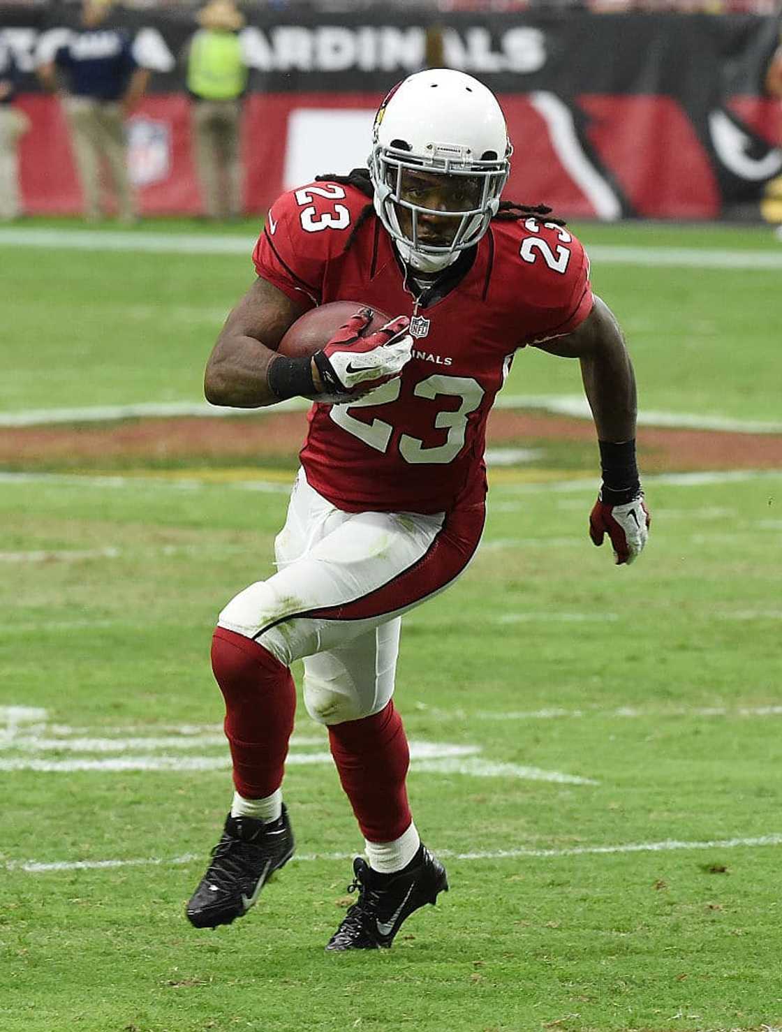 Top 10 fastest 40-yard dash record times Top 10 fastest 40-yard dash record times