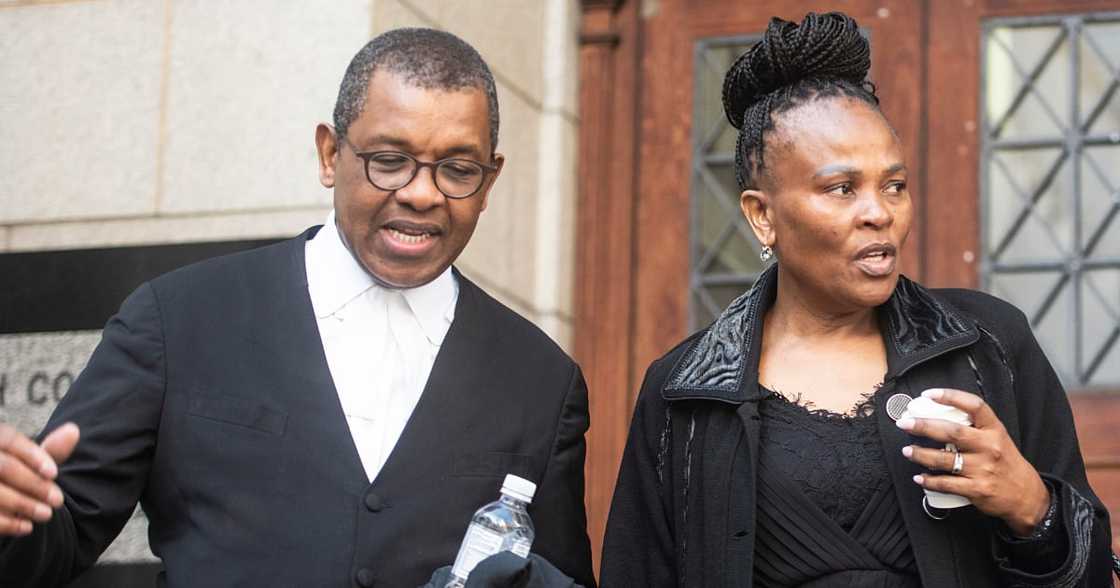 Advocate Dali Mpofu abandons Busisiwe Mkhwebane Advocate Dali Mpofu abandons Busisiwe Mkhwebane