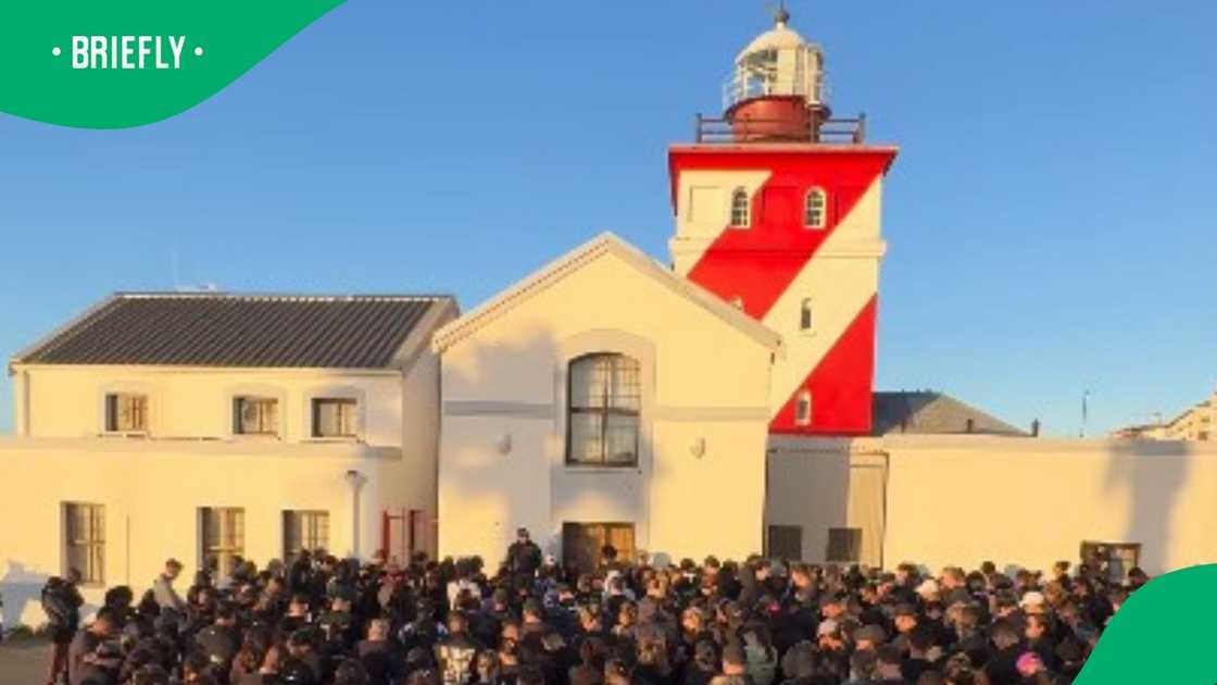 Cape Town community pays tribute to Elizabeth "Tsontso" Moselakgomo