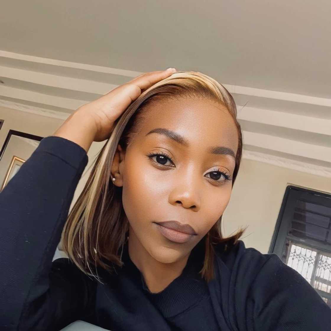 Social media users filled a lady's comment section with stories about their brothers after seeing what hers did Social media users filled a lady's comment section with stories about their brothers after seeing what hers did