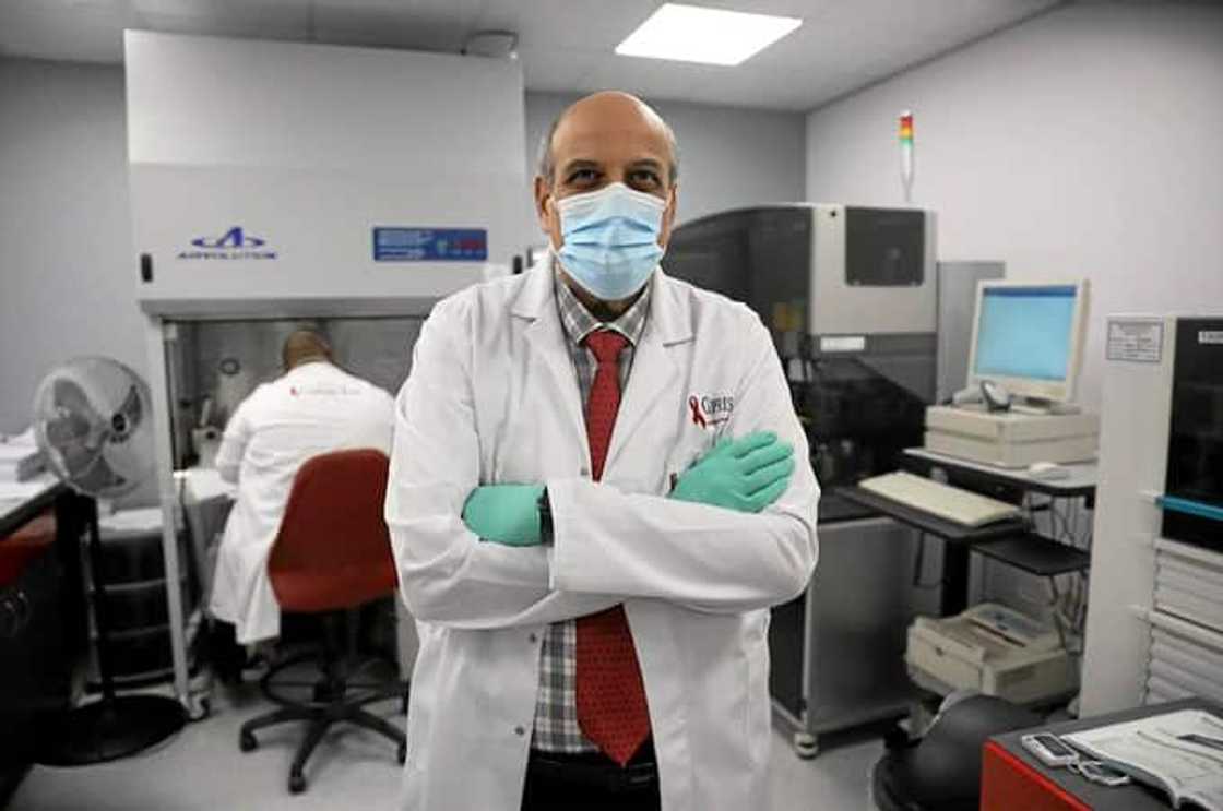 Salim Abdool Karim Salim Abdool Karim