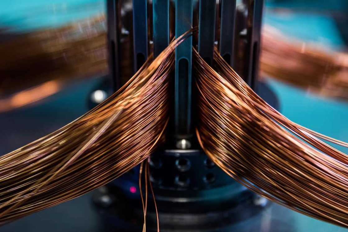 Copper Cables. Copper Cables.