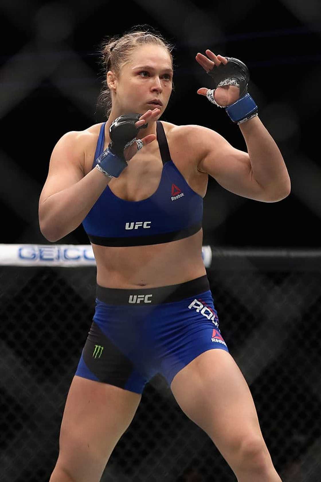 Who is the richest UFC female fighter? Who is the richest UFC female fighter?