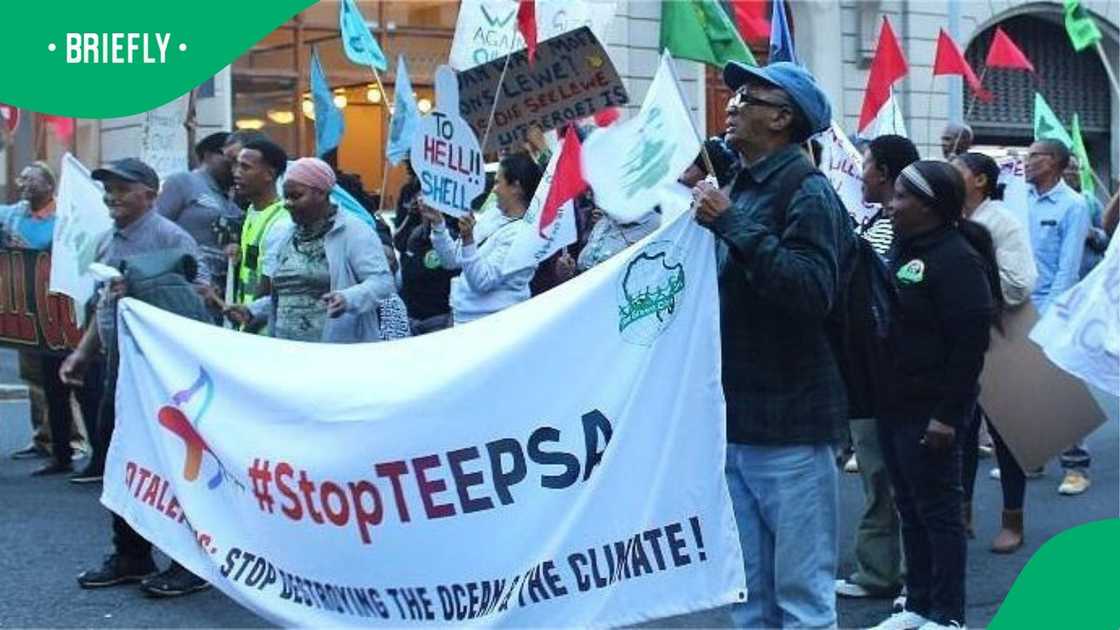 Draft Petroleum Regulations Threaten Transparency, Eco-Justice, and Climate Accountability Draft Petroleum Regulations Threaten Transparency, Eco-Justice, and Climate Accountability