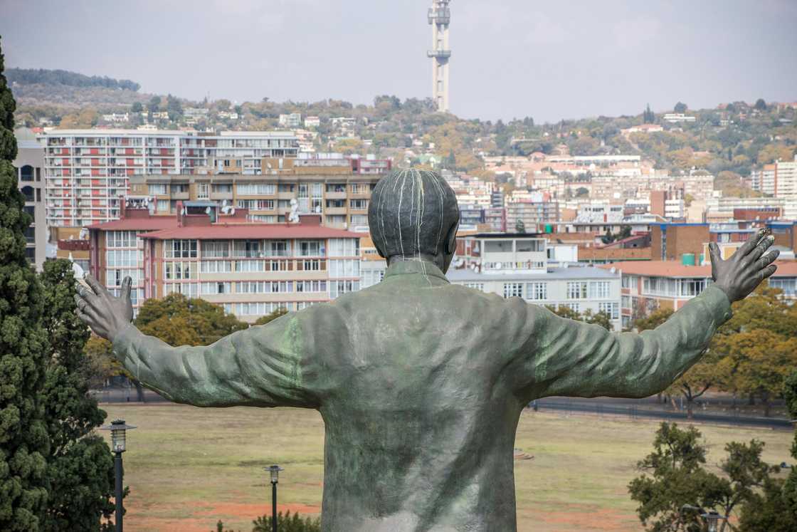 American showed he's explored Johannesburg CBD