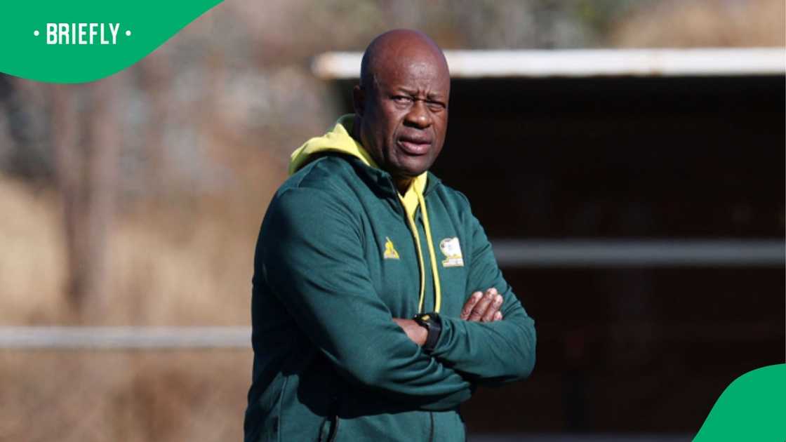 Raymond Mdaka not happy with Mbekezeli Mbokazi’s absence from Amajita squad. Raymond Mdaka not happy with Mbekezeli Mbokazi’s absence from Amajita squad.
