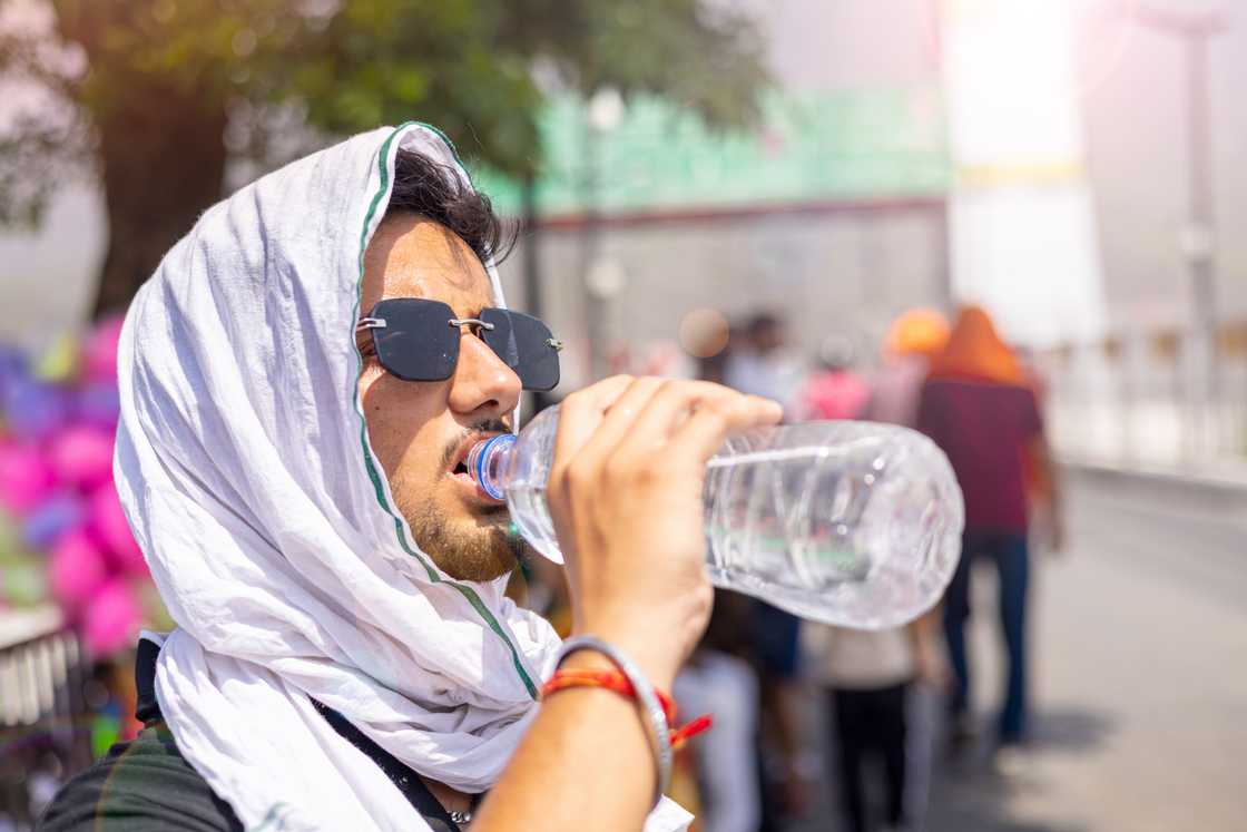 The Cape Town government has informed its residents to remain hydrated during the heatwave