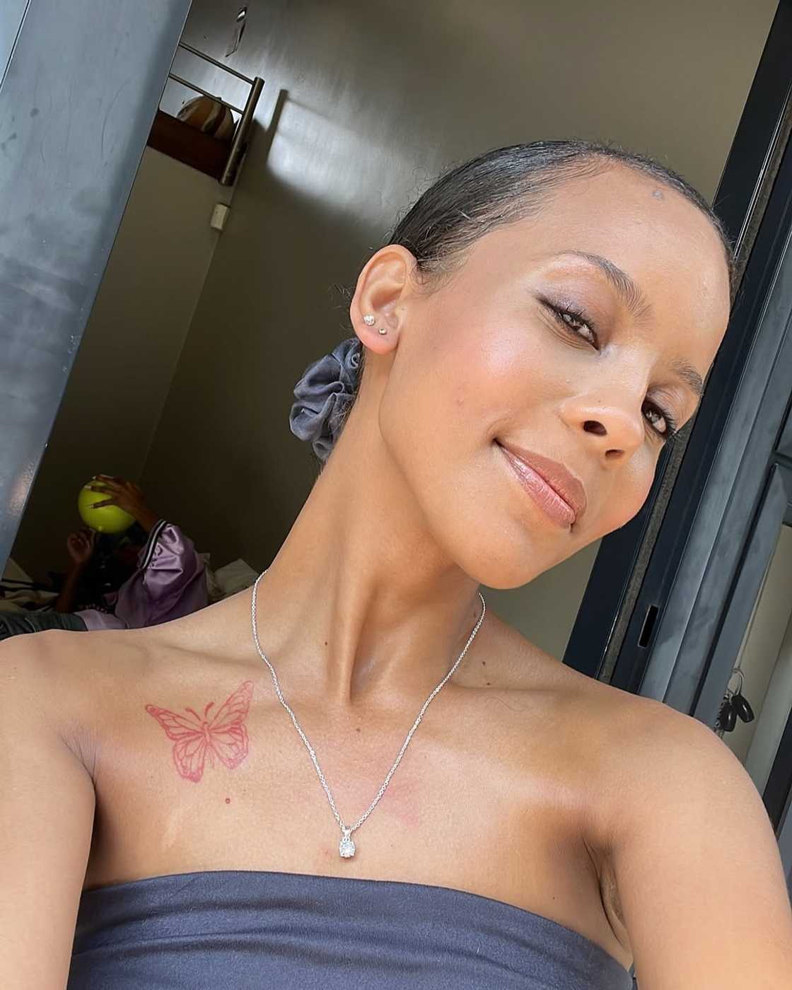 A Wits University graduate working at a clinic in KZN proved motivated many people online with her hard-work A Wits University graduate working at a clinic in KZN proved motivated many people online with her hard-work