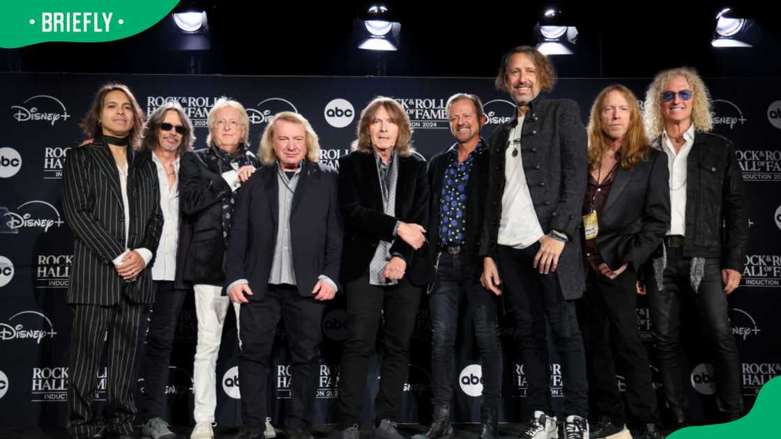 Past and present members of Foreigner band