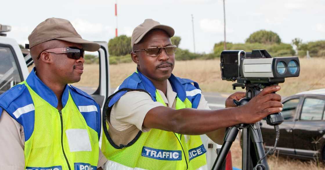 BMW Driver Arrested After Clocking Over 200km, 17 Others Arrested in Gauteng BMW Driver Arrested After Clocking Over 200km, 17 Others Arrested in Gauteng