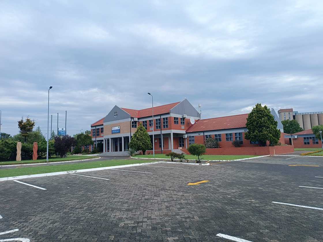 Motheo TVET College Motheo TVET College