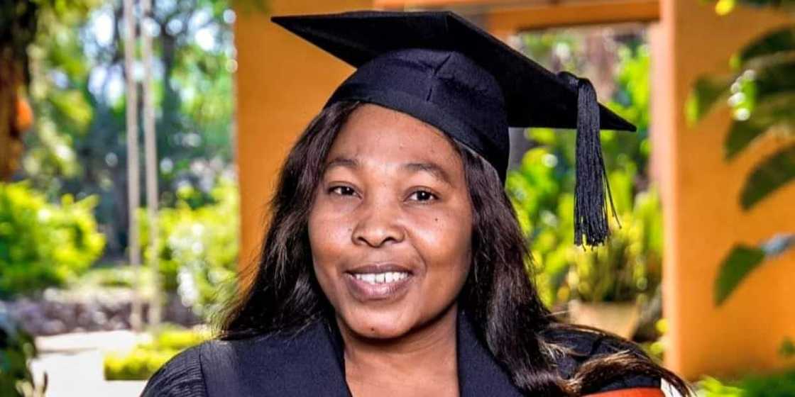 "Thank You Lord": Lady Dedicates 12 Distinction Graduation Pass to Lovely Grandma "Thank You Lord": Lady Dedicates 12 Distinction Graduation Pass to Lovely Grandma