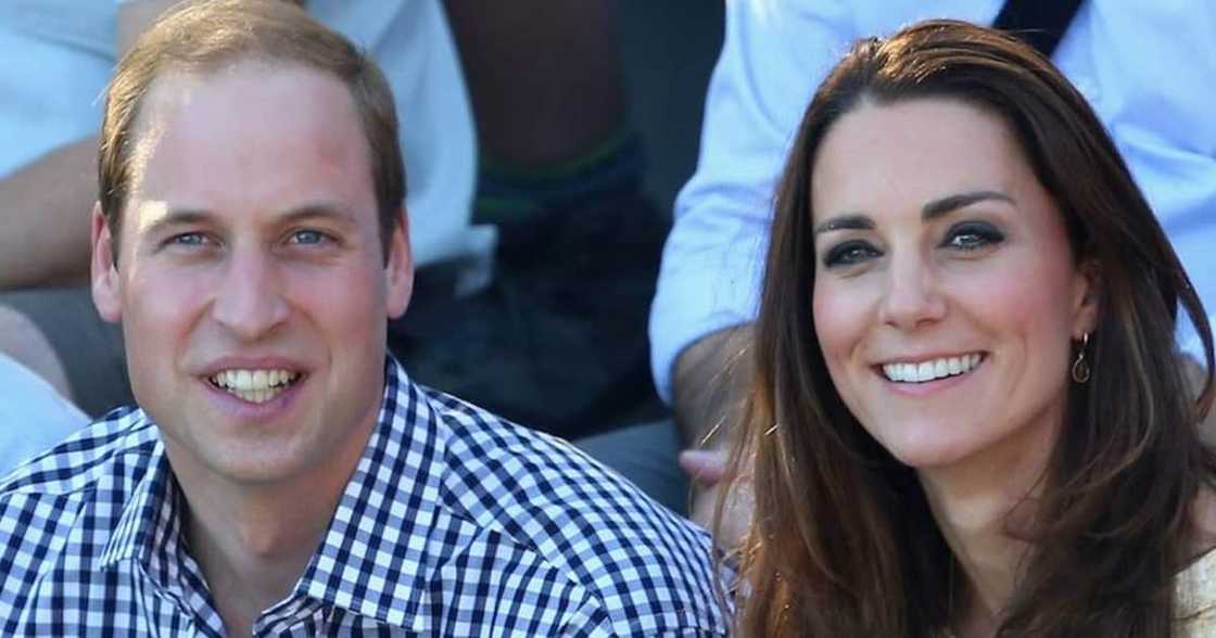 Photo of Prince William's Buff Arms During Covid-19 Vaccination Excites Fans Online Photo of Prince William's Buff Arms During Covid-19 Vaccination Excites Fans Online