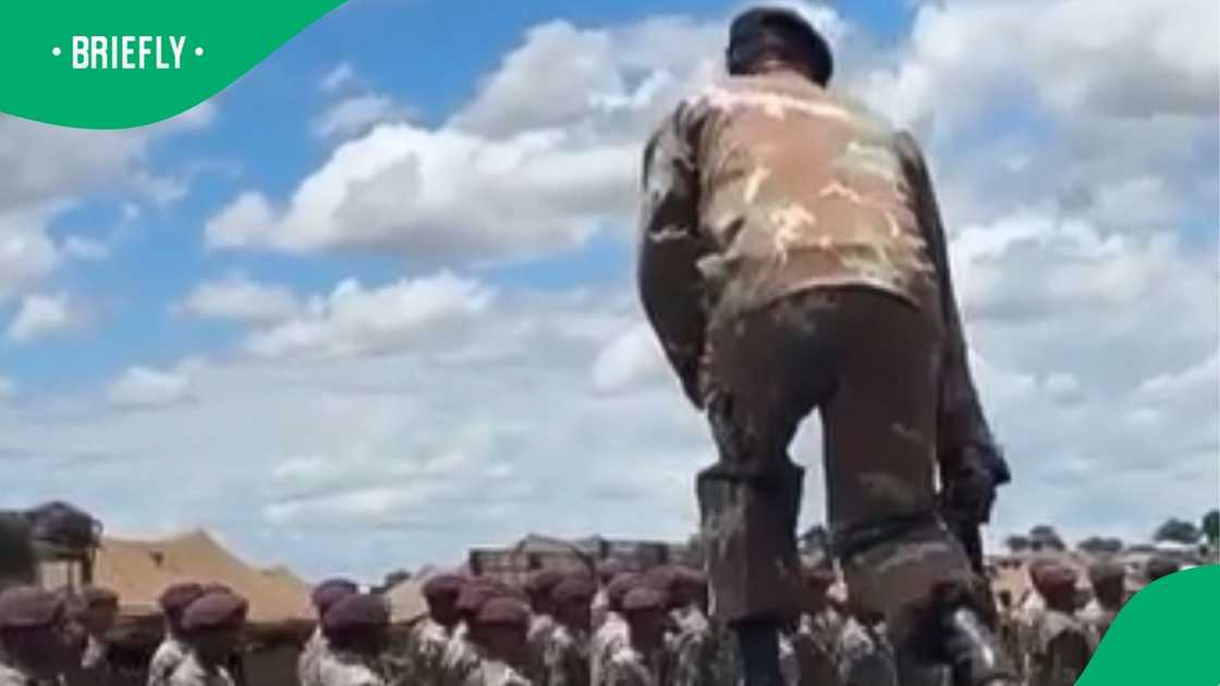 Soldiers slay in drill Soldiers slay in drill