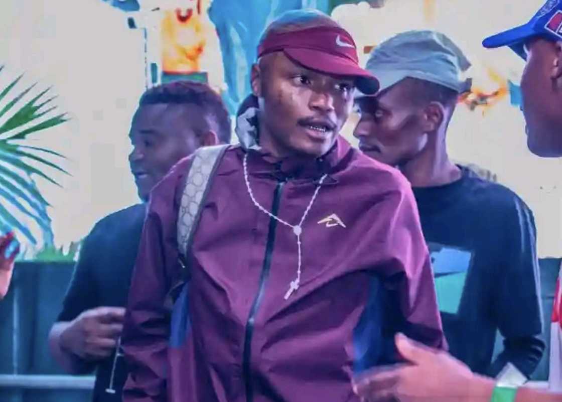 Shebeshxt recorded himself while driving