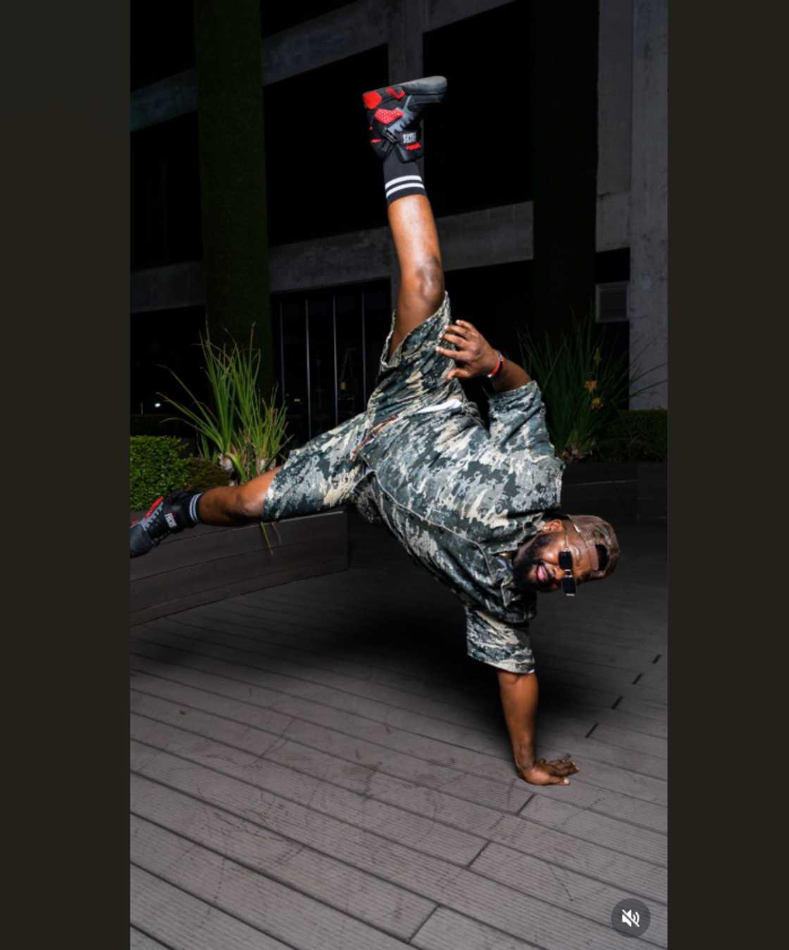 Bongani Fassie's dance video has gone viral.