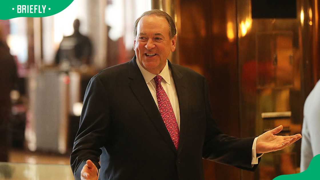 Mike Huckabee arrives at Trump Tower on November 18, 2016 Mike Huckabee arrives at Trump Tower on November 18, 2016