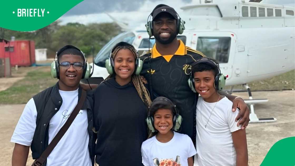 The Kolisi family enjoyed a helicopter ride in Zimbabwe.