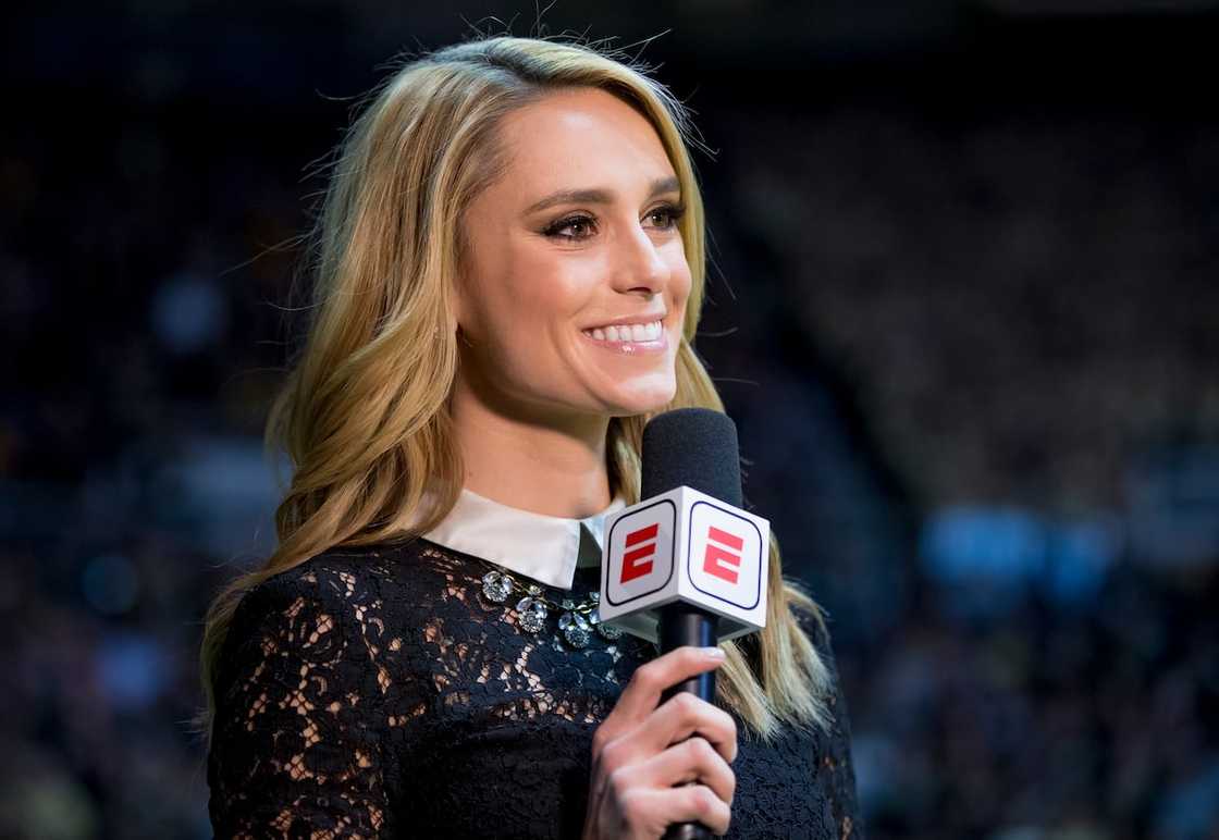 Who is Molly McGrath? Age, children, husband, salary, high school Who is Molly McGrath? Age, children, husband, salary, high school
