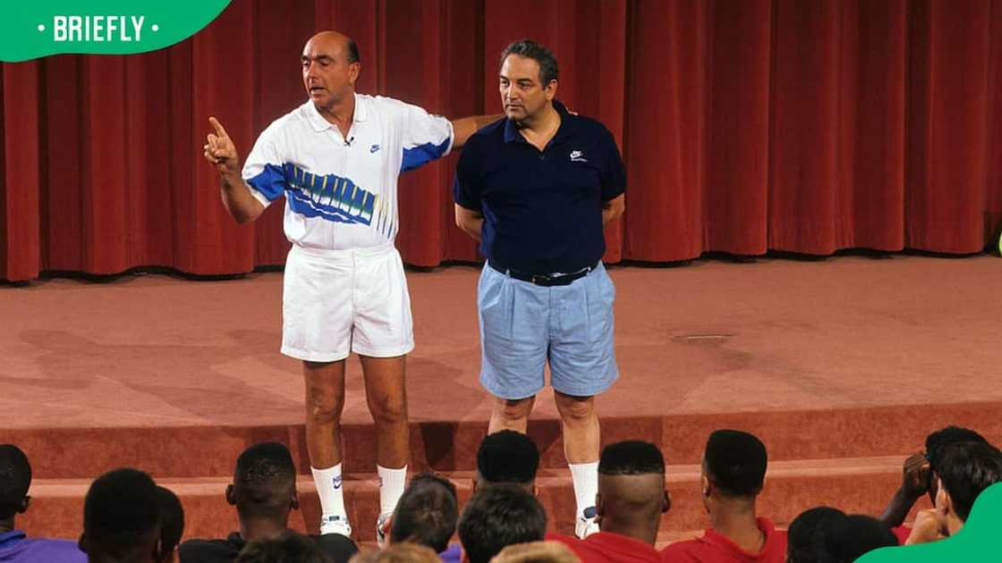 Dick Vitale (L) and Sonny Vaccaro (R) Dick Vitale (L) and Sonny Vaccaro (R)