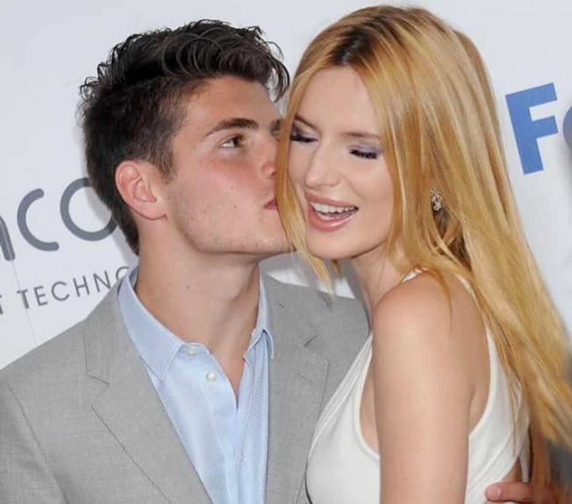 Gregg Sulkin bella thorne Gregg Sulkin bella thorne