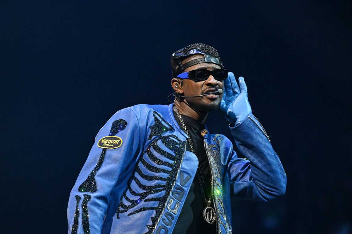 Usher's fan has responded to divorce rumours Usher's fan has responded to divorce rumours