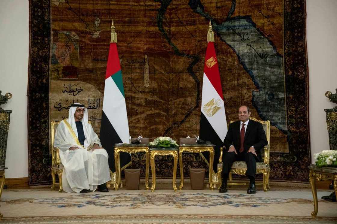 Egypt's President Abdel Fattah al-Sisi receiving the UAE's President Sheikh Mohamed bin Zayed al-Nahyan at the presidential palace in Cairo