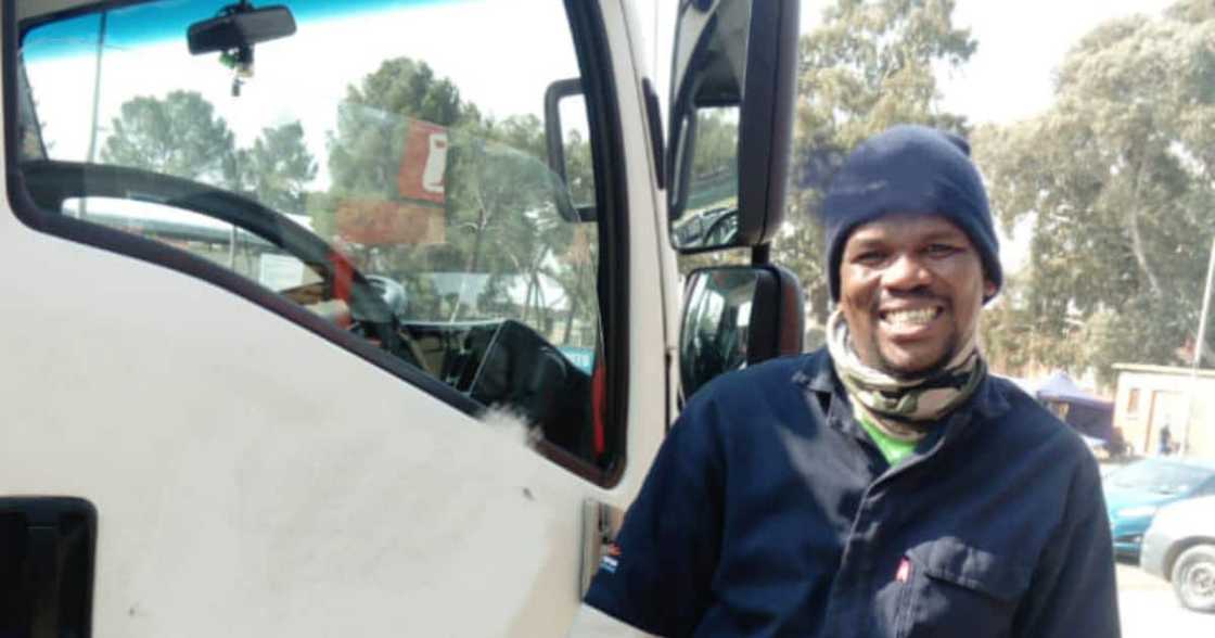 Truck driver, help stranded driver, best deal, inspirational, #ImStaying Truck driver, help stranded driver, best deal, inspirational, #ImStaying