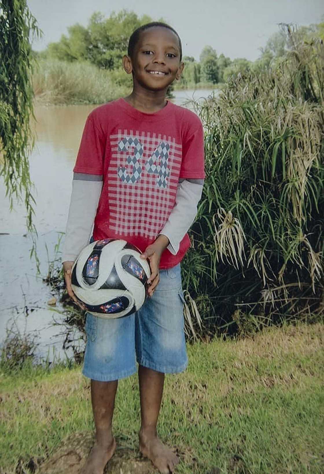 Trevor Noah parents
Trevor Noah family
Trevor Noah mother and father
Trevor Noah mom
Trevor Noah dad