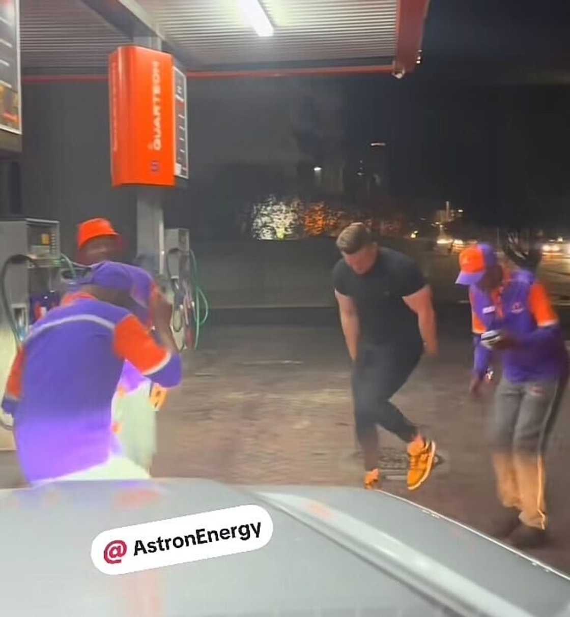 A motorist and petrol attendants danced to a Mandoza hit in a viral video that left South Africans in awe.